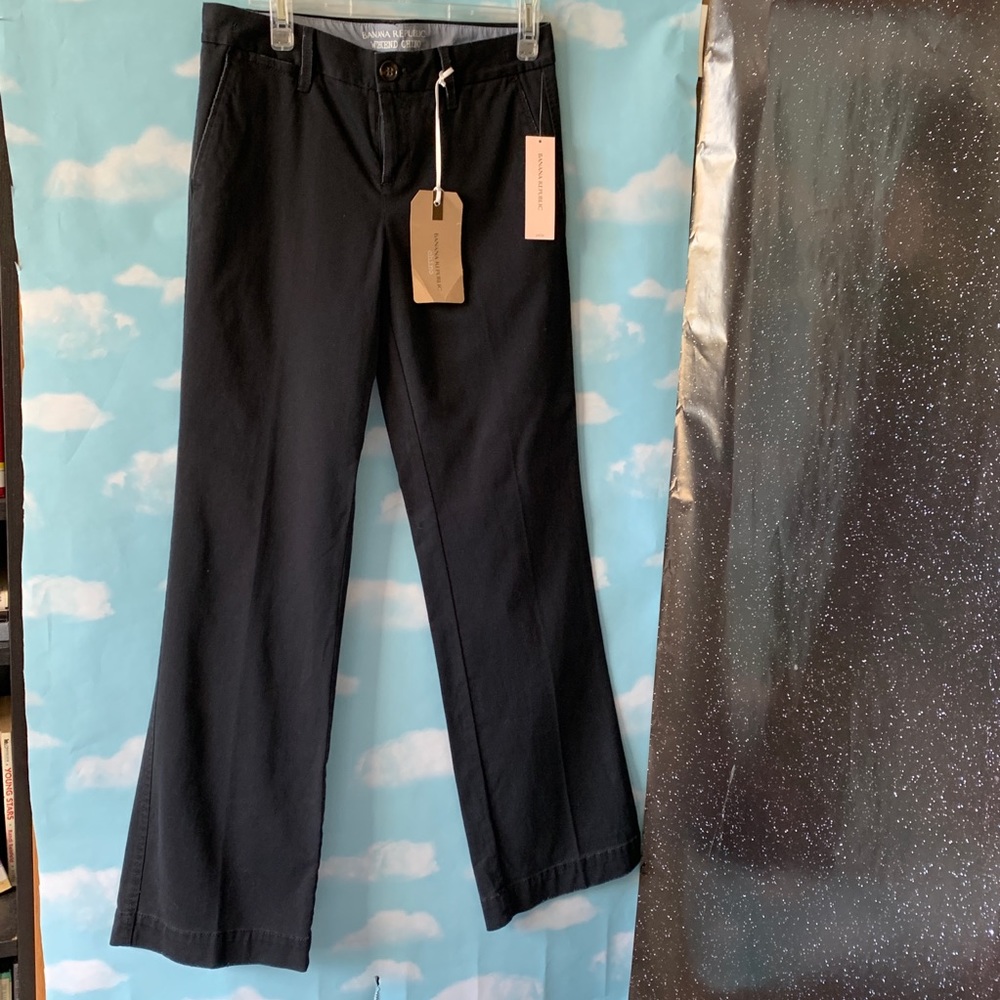 Banana Republic- Weekend Chino Pants size 4P